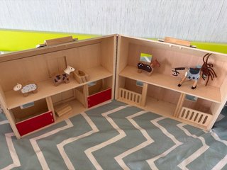 Granja de madera para niños