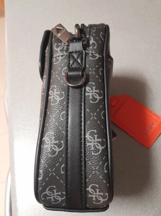 Bandolera Guess negra y gris