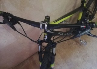 Bici MTB marca: SCOTT, modelo: scale 30, 26", L