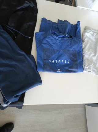 Ropa deportiva hombre Talla S Gratis, regalo.