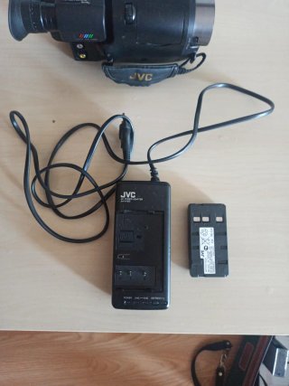 Videocámara JVC Compact VHS Color