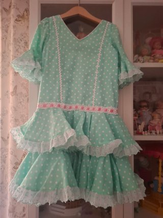 Traje de flamenca verde y blanco