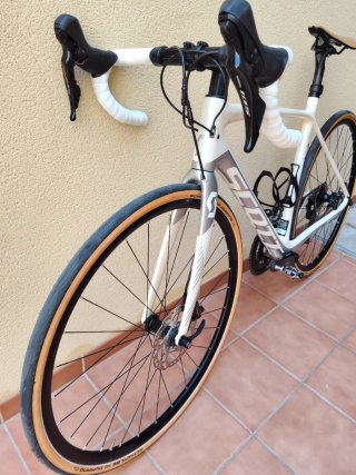 Scott Adict 25 Disc - Bicicleta de carretera