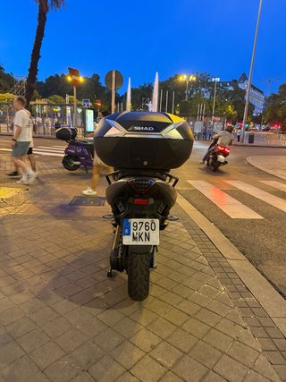 Nerva EXE Maxi-Scooter Eléctrica 125cc equivalente
