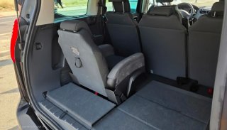 Peugeot 5008 2011