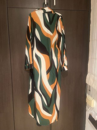 Vestido camisero estampado largo