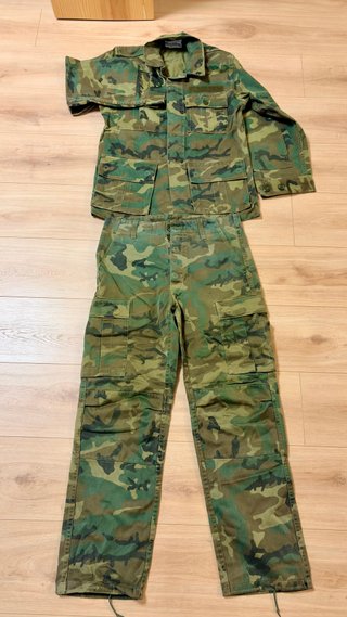Traje Militar Camuflaje Boscoso