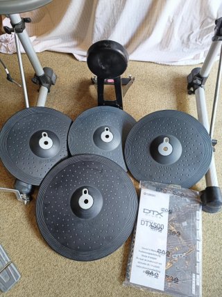 Batteria elettronica Yamaha DTX500