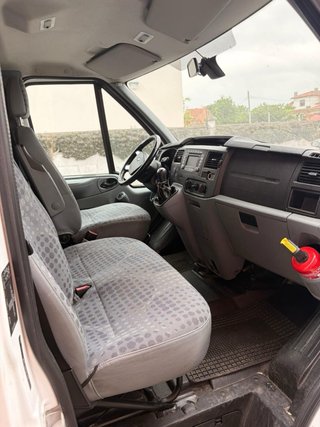Ford Transit 2011