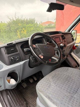 Ford Transit 2011