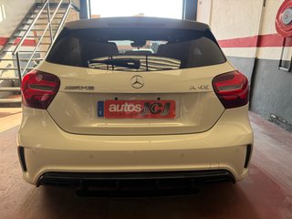 Mercedes-Benz Clase A45 AMG 381CV