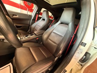 Mercedes-Benz Clase A45 AMG 381CV