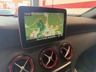 Mercedes-Benz Clase A45 AMG 381CV