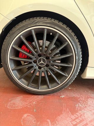 Mercedes-Benz Clase A45 AMG 381CV