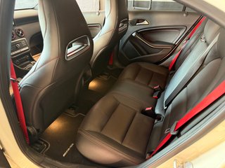 Mercedes-Benz Clase A45 AMG 381CV