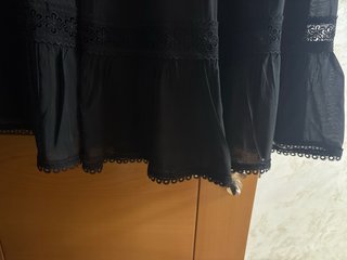 Falda larga negra con encaje