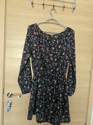 Vestido floral azul y rosa