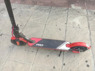 Xiaomi Pro 2 con papeles y matrícula