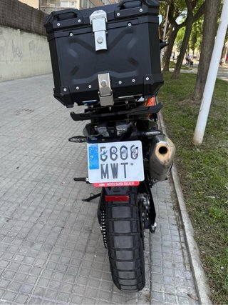 KTM Adventure Moto Negra y Naranja