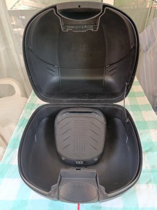 Baúl Shad 29L Negro