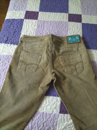 Lote 2 pantalones Lois beige y vaquero.