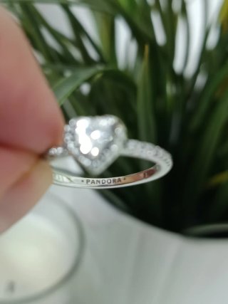 Anillo Pandora Corazón Brillante T.56
