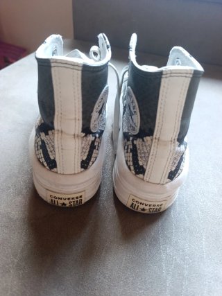 Converse Talla 39 Serpiente