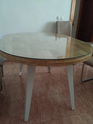 Mesa de comedor madera y cristal