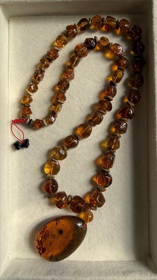 Collar de Ámbar con colgante