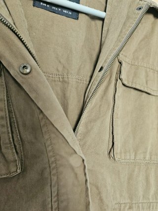 Chaqueta Stradivarius Marrón