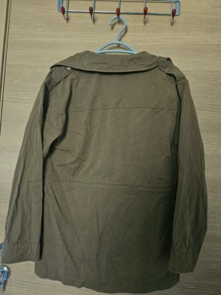 Chaqueta Stradivarius Marrón
