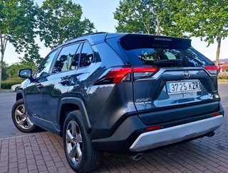Toyota RAV4 220h HIBRIDO - PRECIO NEGOCIABLE