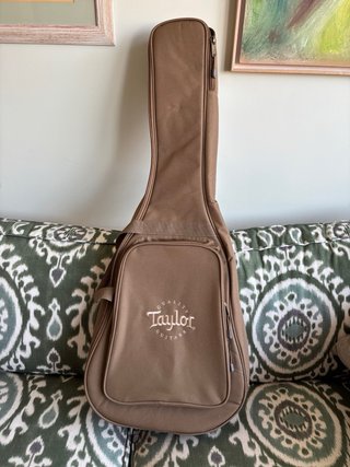 Guitarra Taylor Academy 12e Electro acustica