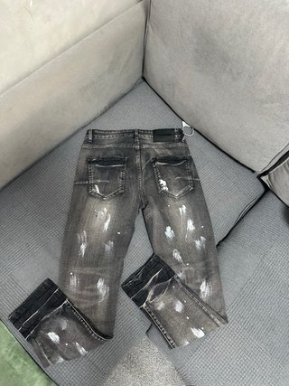 Vendo 2 pantalones talla M nuevos a estrenar