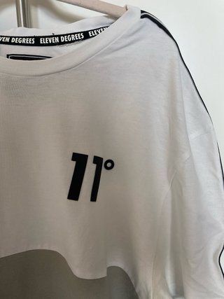 Camiseta 11 Degrees Hombre Blanca y Gris