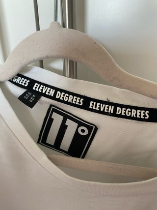 Camiseta 11 Degrees Hombre Blanca y Gris
