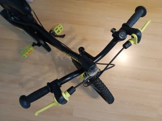 Bicicleta infantil Btwin 16 pulgadas con ruedines