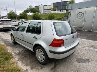 Volkswagen Golf 2003
