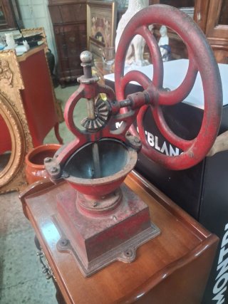 Antiguo Molinillo de Café Elma