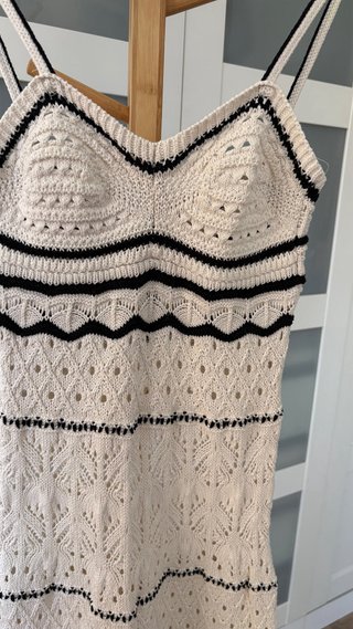 Vestido largo de punto Zara blanco y negro