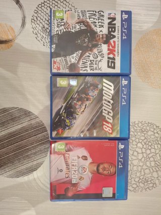 Juegos PS4: NBA 2K19, FIFA 20, MotoGP 18. A 5€ c/u