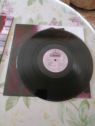 Scorpions Animal Magnetism Vinilo y CD