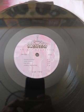 Scorpions Animal Magnetism Vinilo y CD