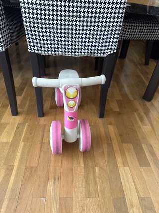 Correpasillos rosa