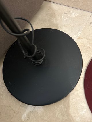 Lámpara de pie metal y madera 2 bombillas