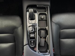 Volvo XC90 2.0 T8 ADW *BUSINESS PLUS* AUTOMÁTICO