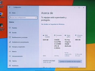 Toshiba Satellite i3, 8GB RAM, 500GB HDD, W10 PRO