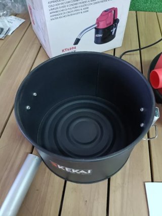 Kekai Aspirador de Cenizas Compacto 4 litros Adria