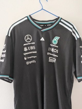 Camiseta Mercedes-AMG Petronas F1. Talla XL