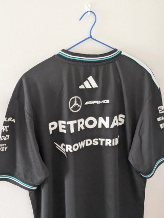 Camiseta Mercedes-AMG Petronas F1. Talla XL